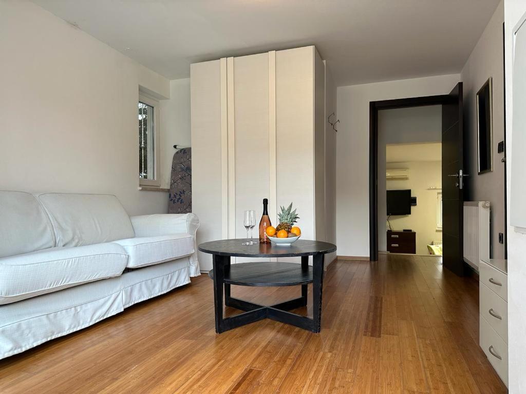 Ribarska Koliba - Stella Adria Villa Pula Exterior foto